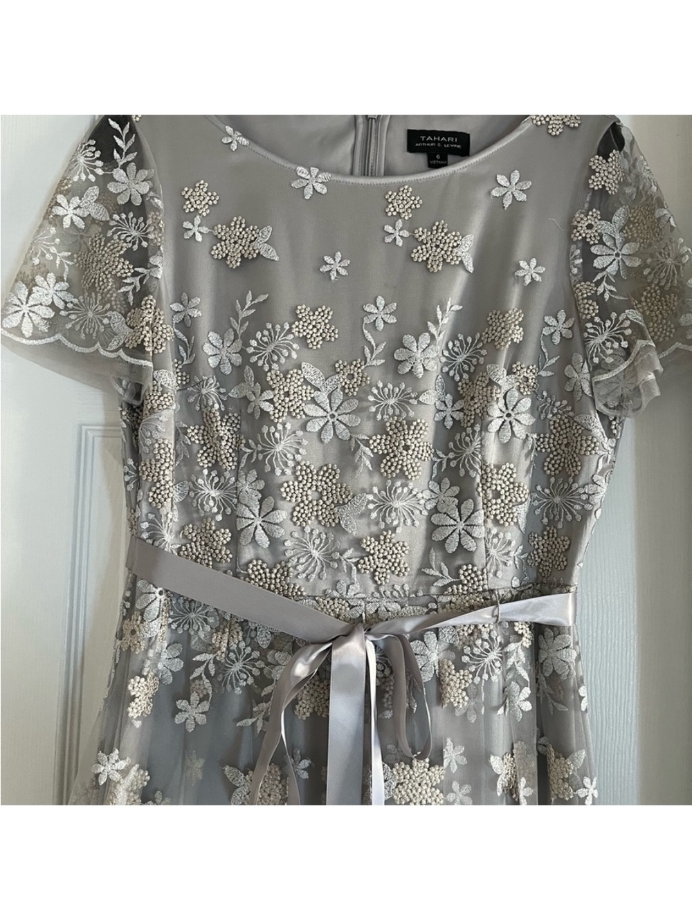 Tahari Silver-Gray Embroidered Floral Midi Dress